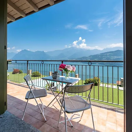 Italy Homes - Eliland View Apartment *